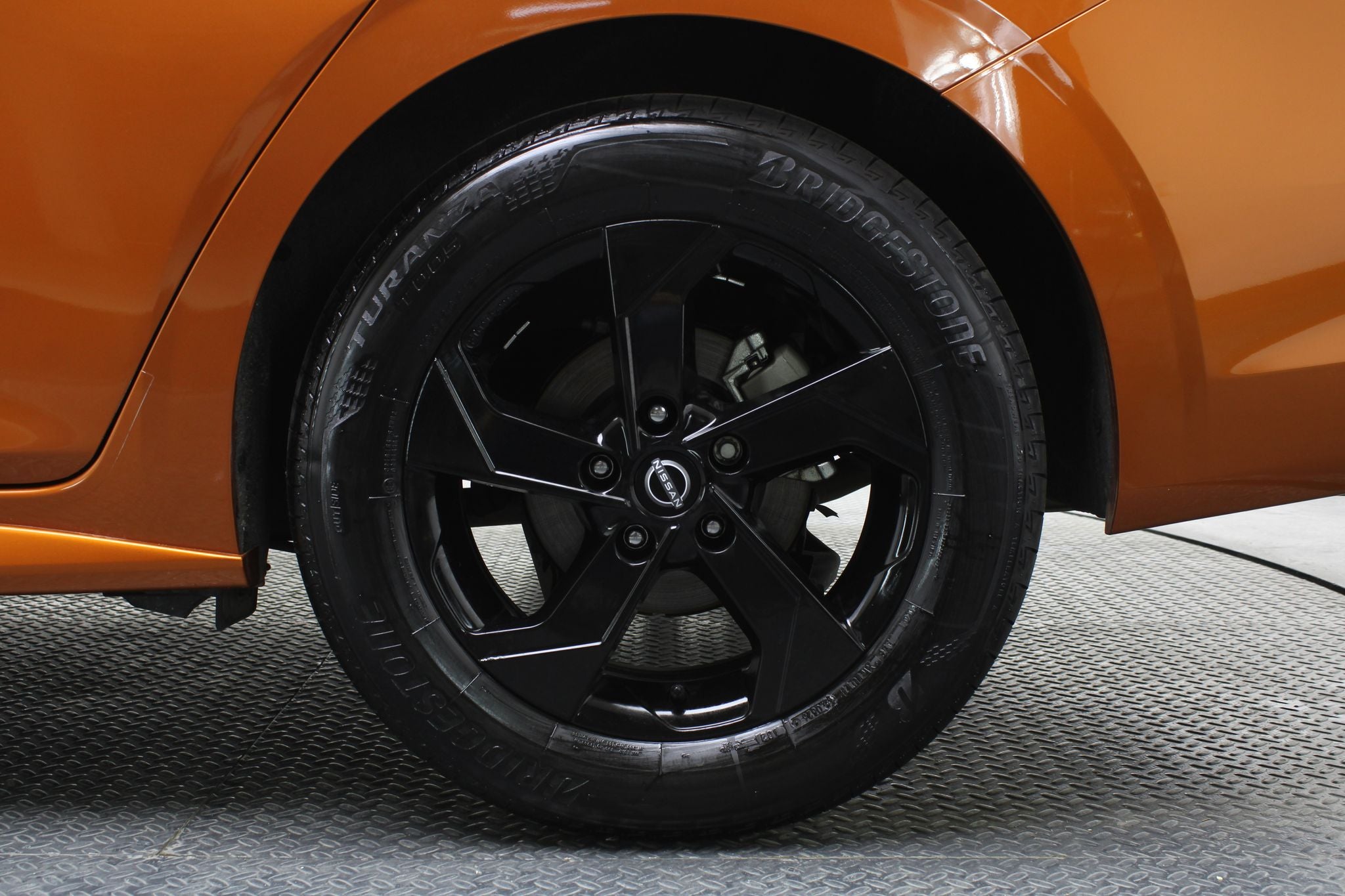 2025 Nissan Sentra 2.0 SR At