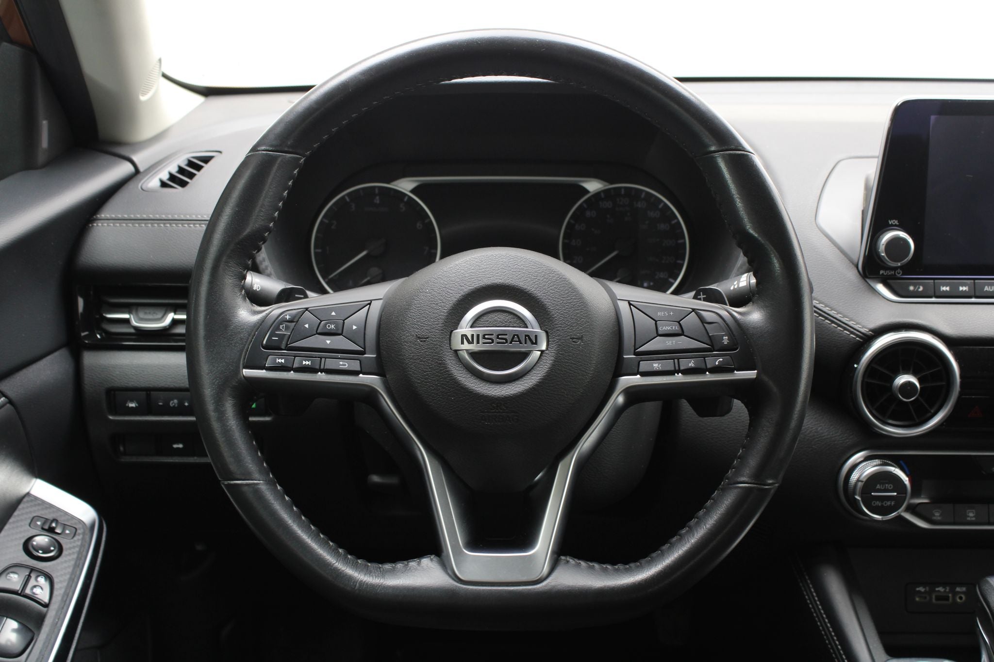 2023 Nissan Sentra 2.0 SR Platinum At