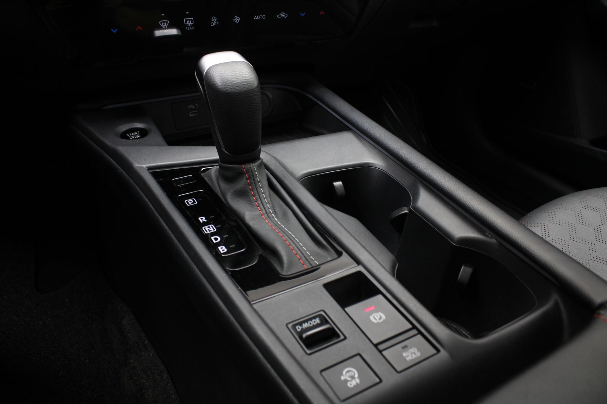 2026 Nissan Sentra 2.0 SR Platinum At