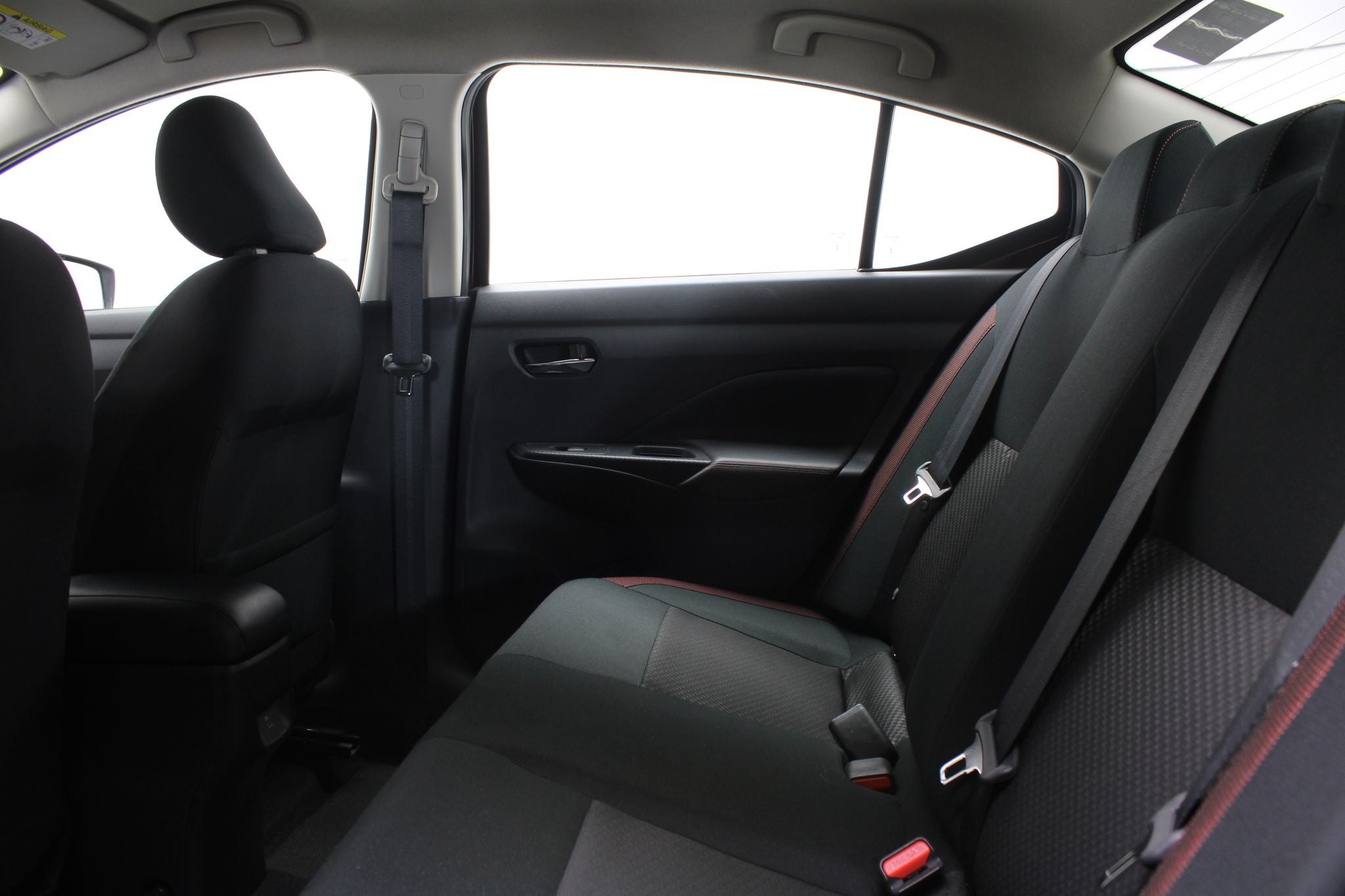 2024 Nissan Versa 1.6 SR At