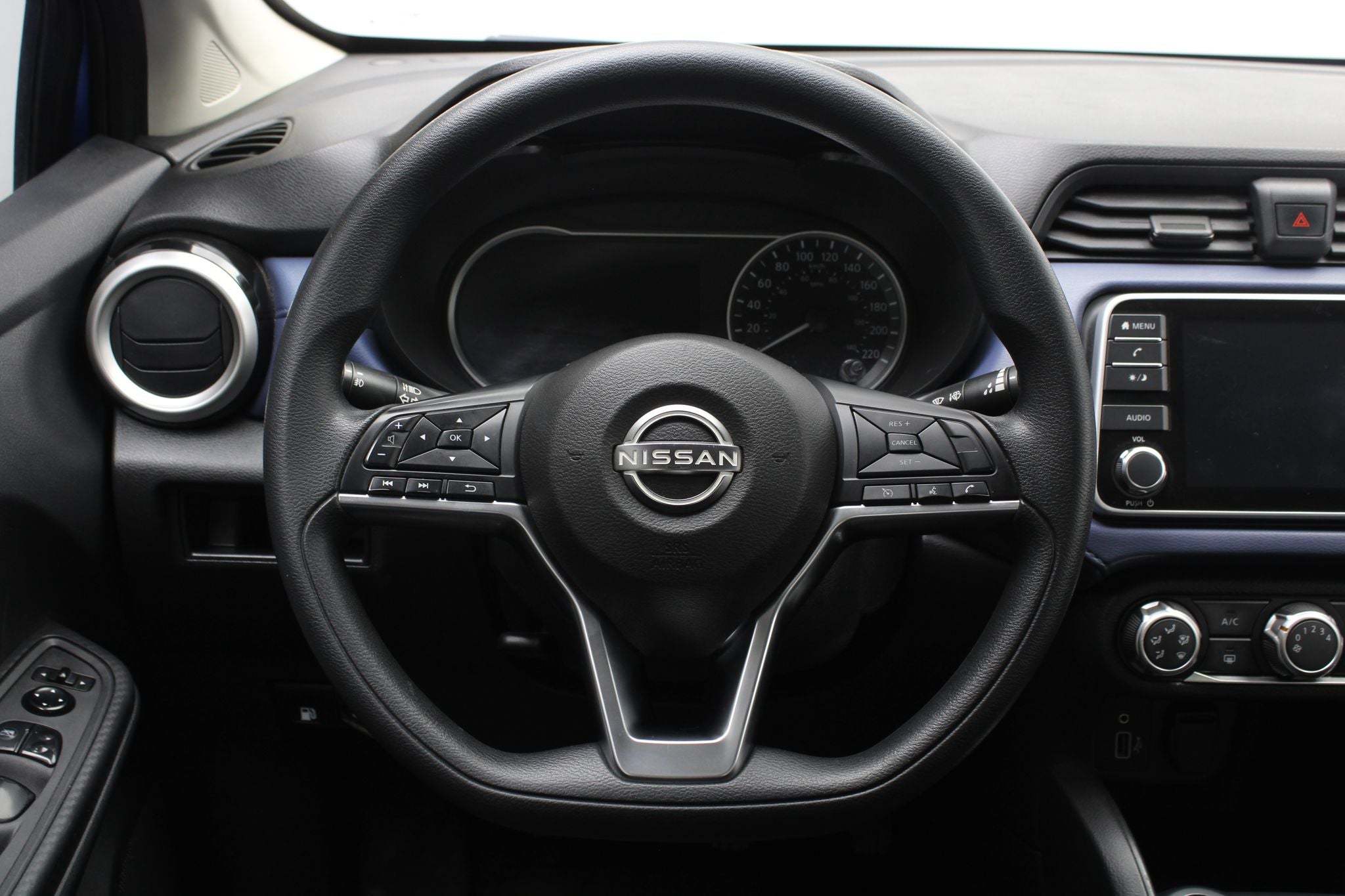 2023 Nissan Versa 1.6 Advance Mt