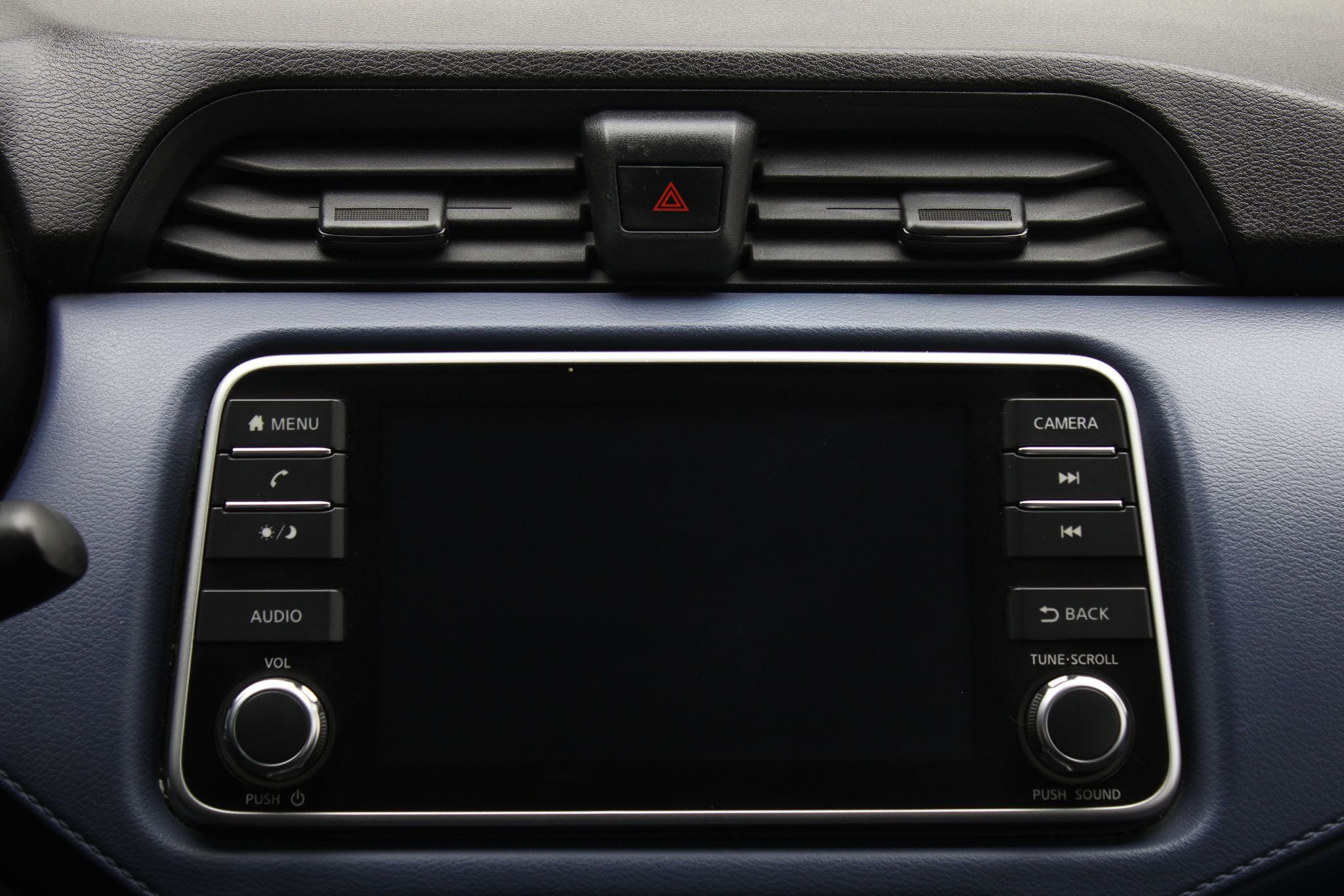 2023 Nissan Versa 1.6 Advance Mt