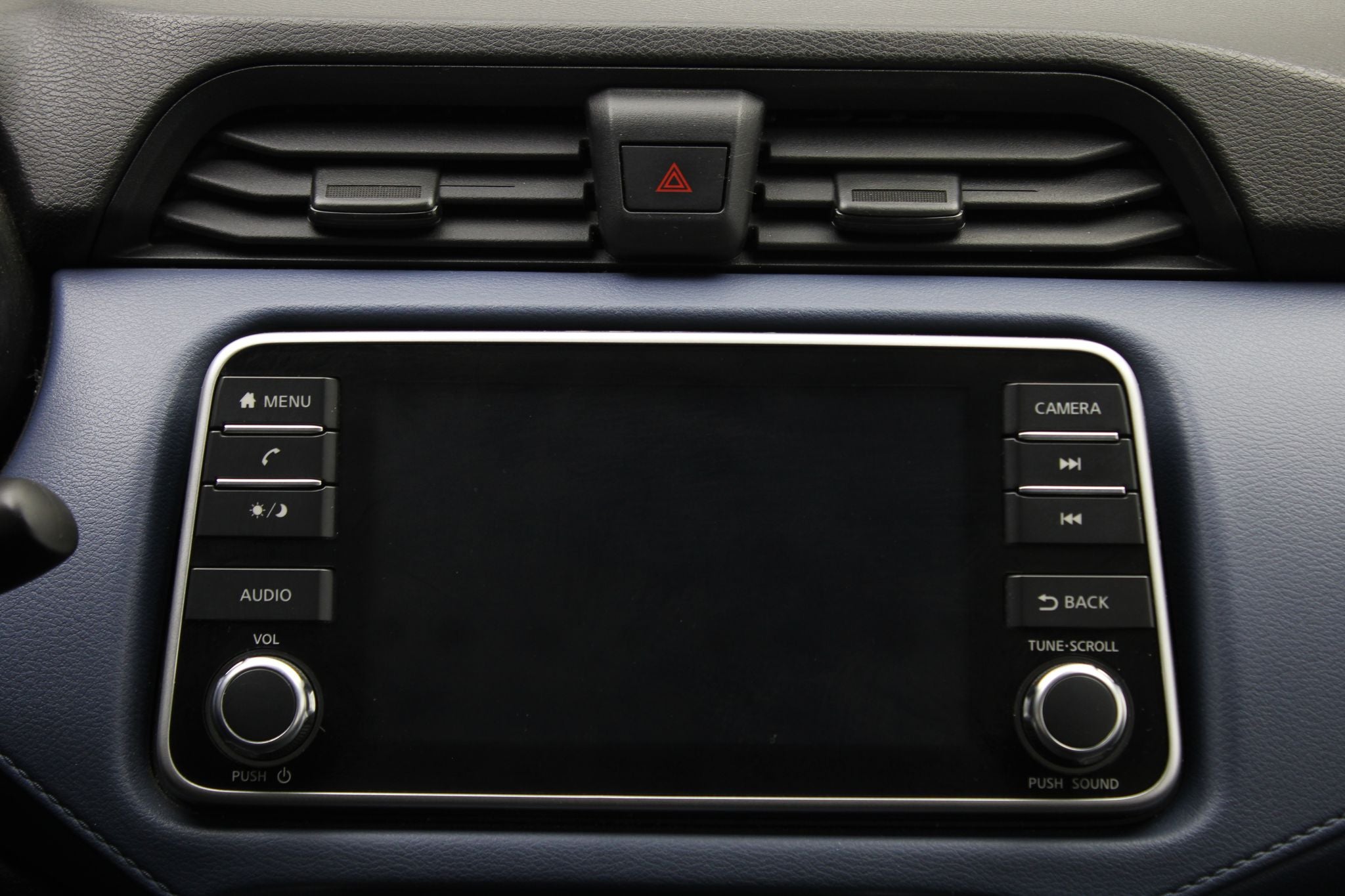 2024 Nissan Versa 1.6 Advance Mt