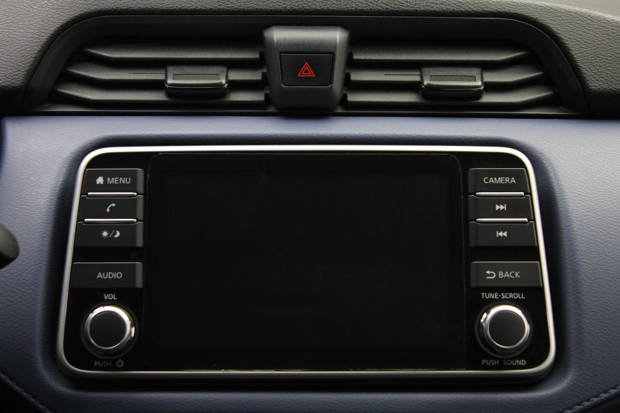 2024 Nissan Versa 1.6 Advance Mt