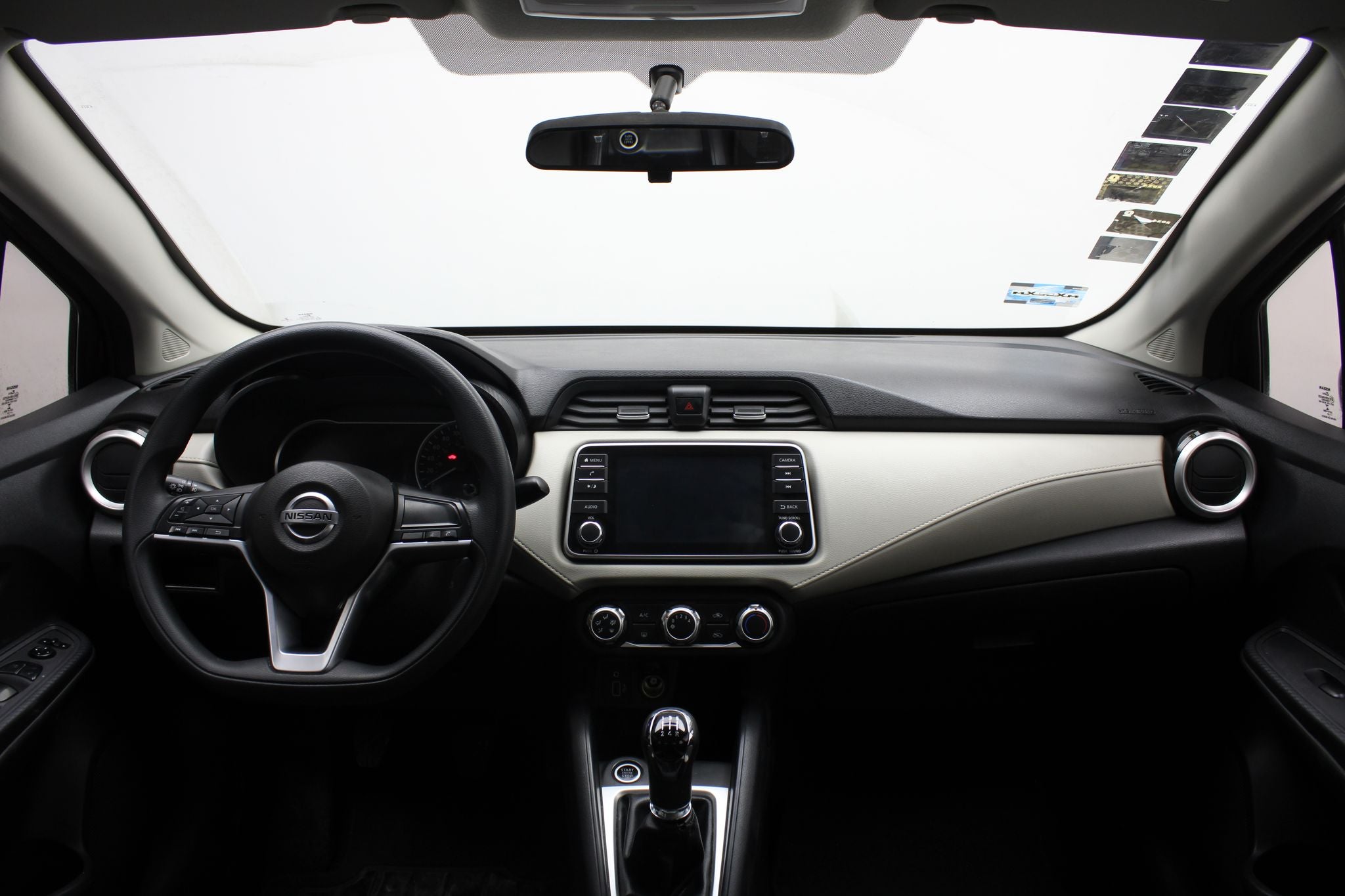 2020 Nissan Versa 1.6 Advance Mt