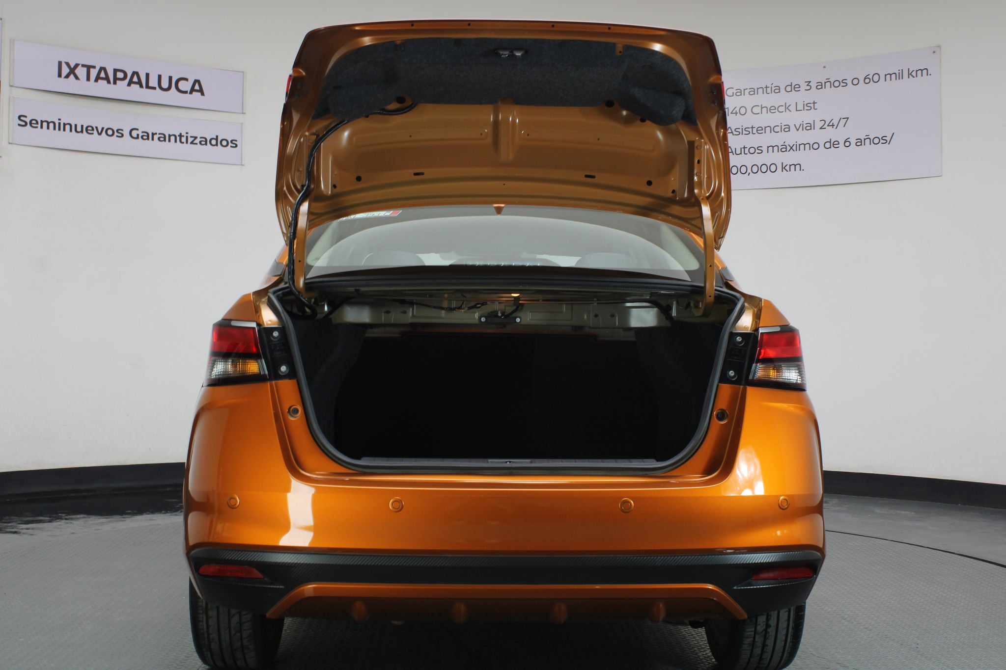 2024 Nissan Versa 1.6 SR At