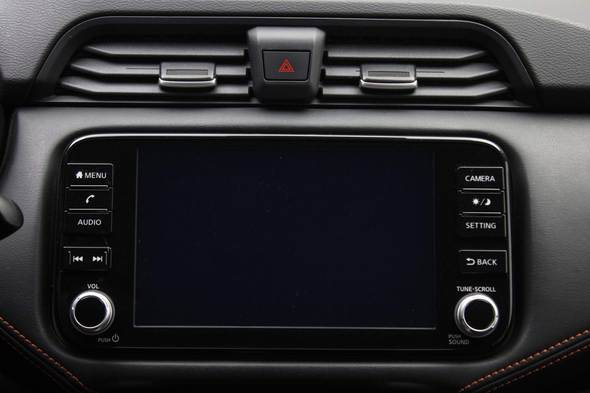 2024 Nissan Versa 1.6 SR At