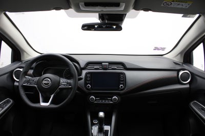 2024 Nissan Versa 1.6 SR At