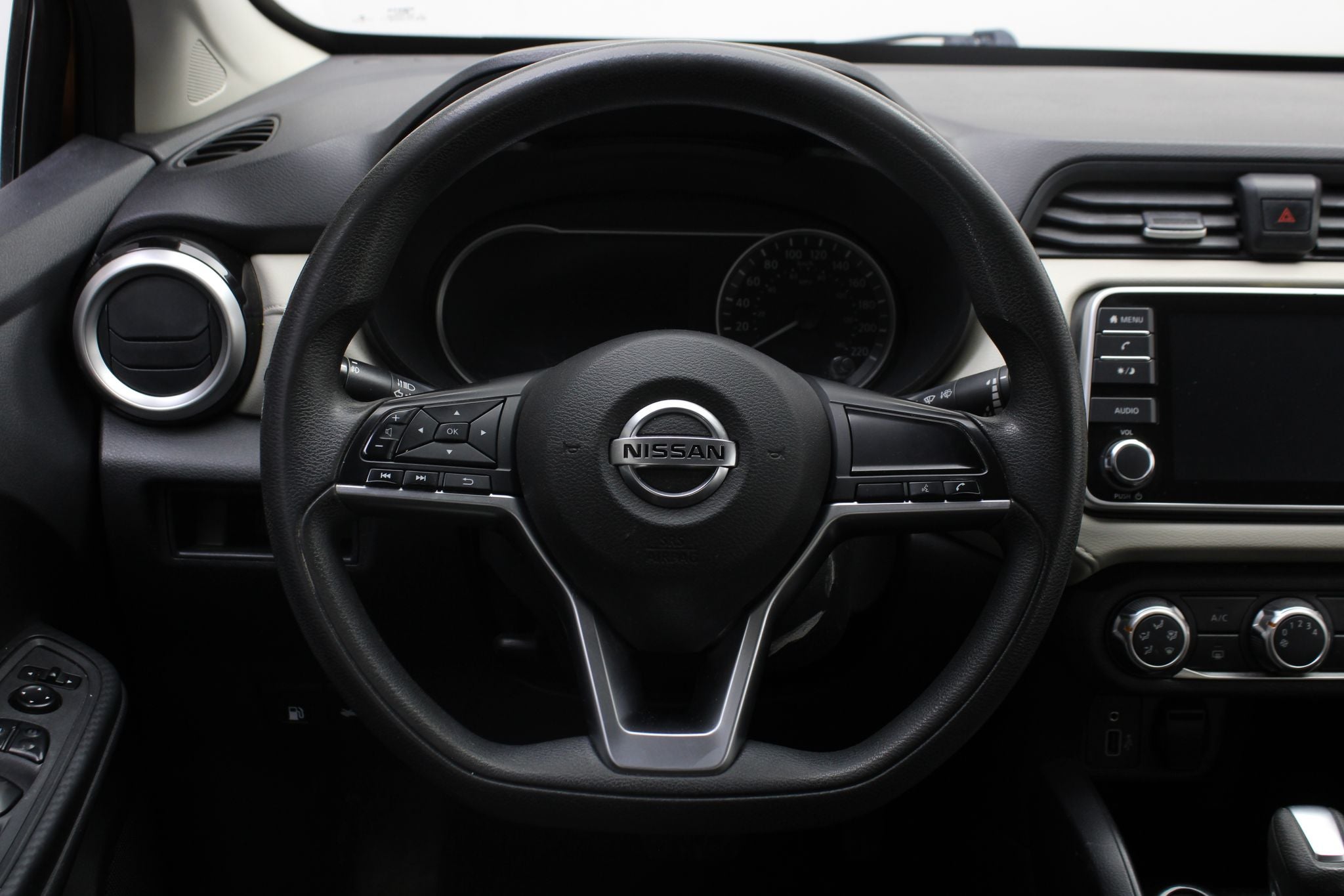 2020 Nissan Versa 1.6 Advance At