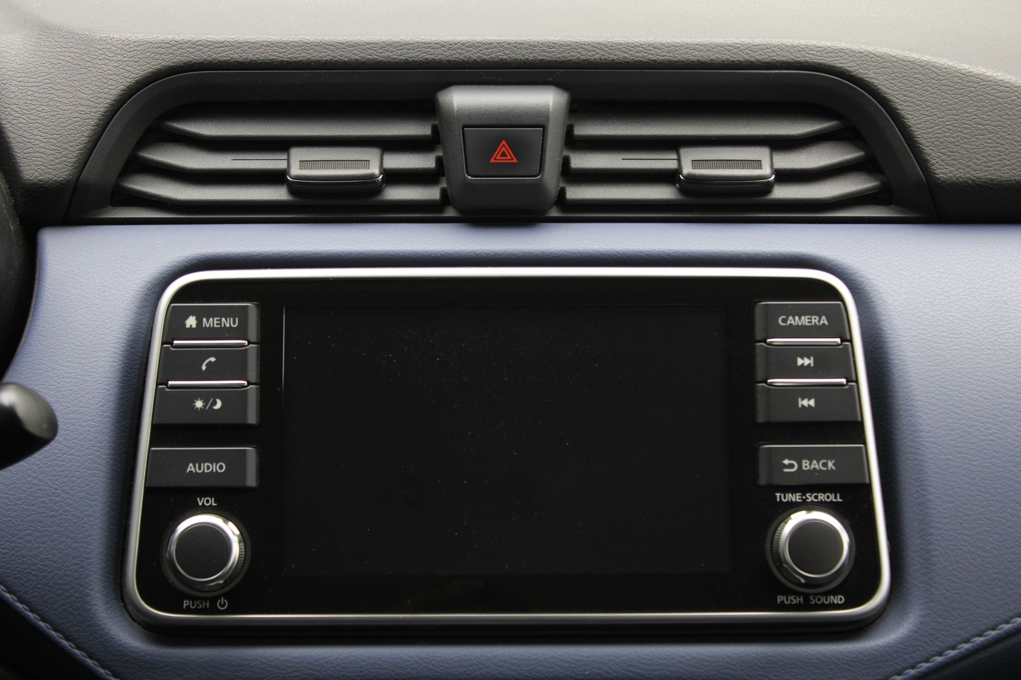 2023 Nissan Versa 1.6 Advance Mt