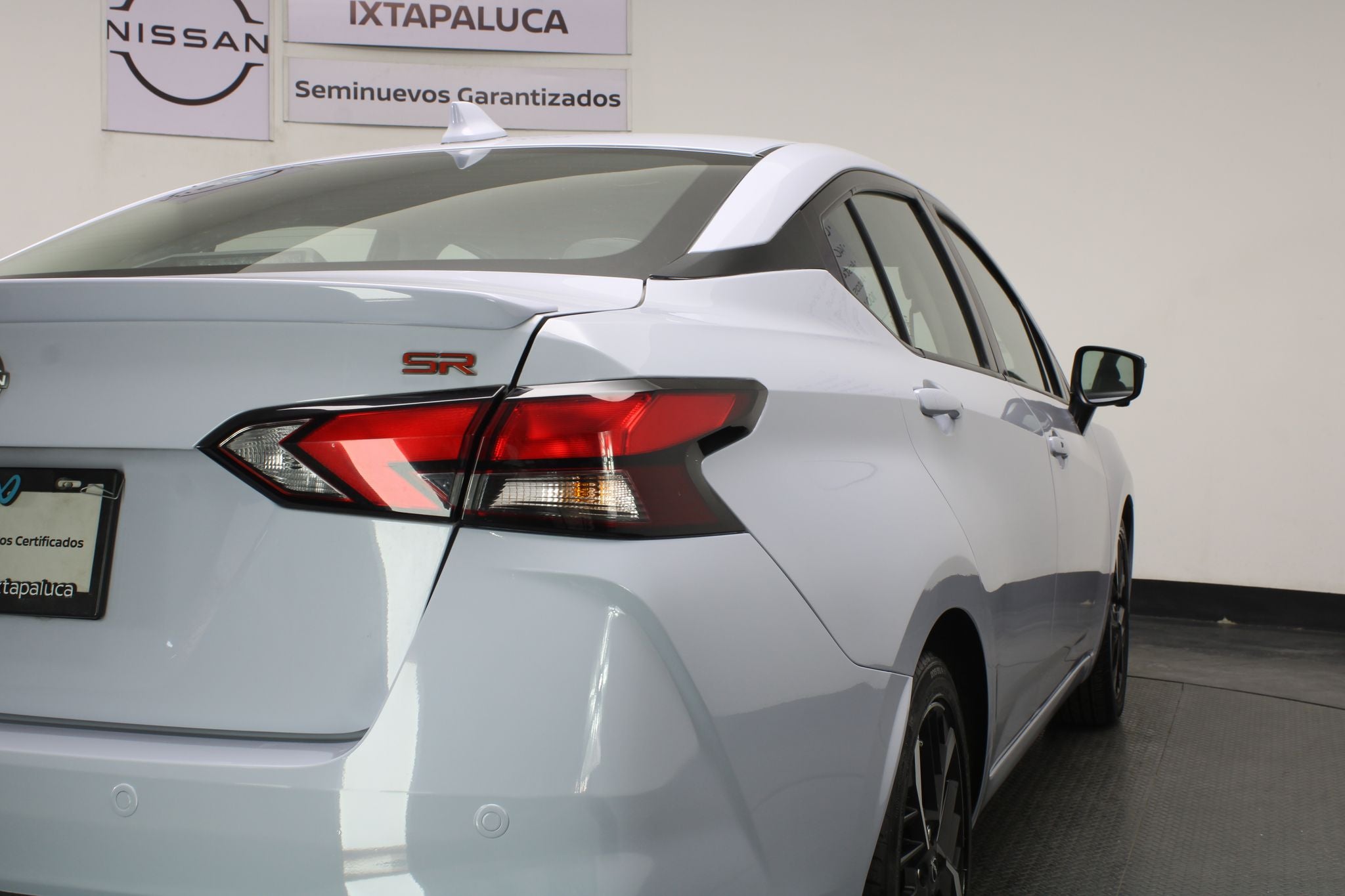 2023 Nissan Versa 1.6 Sr At