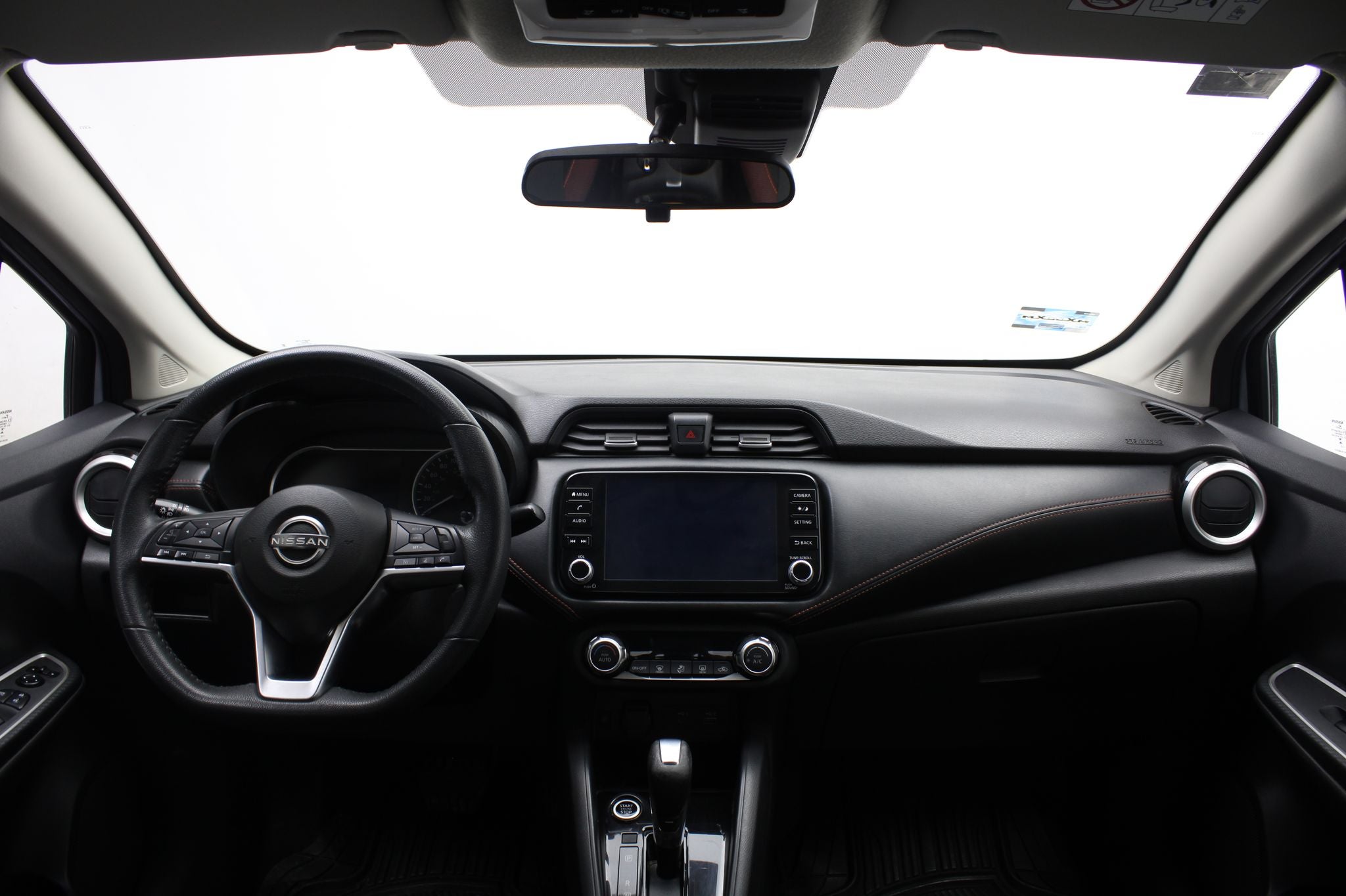 2023 Nissan Versa 1.6 Sr At