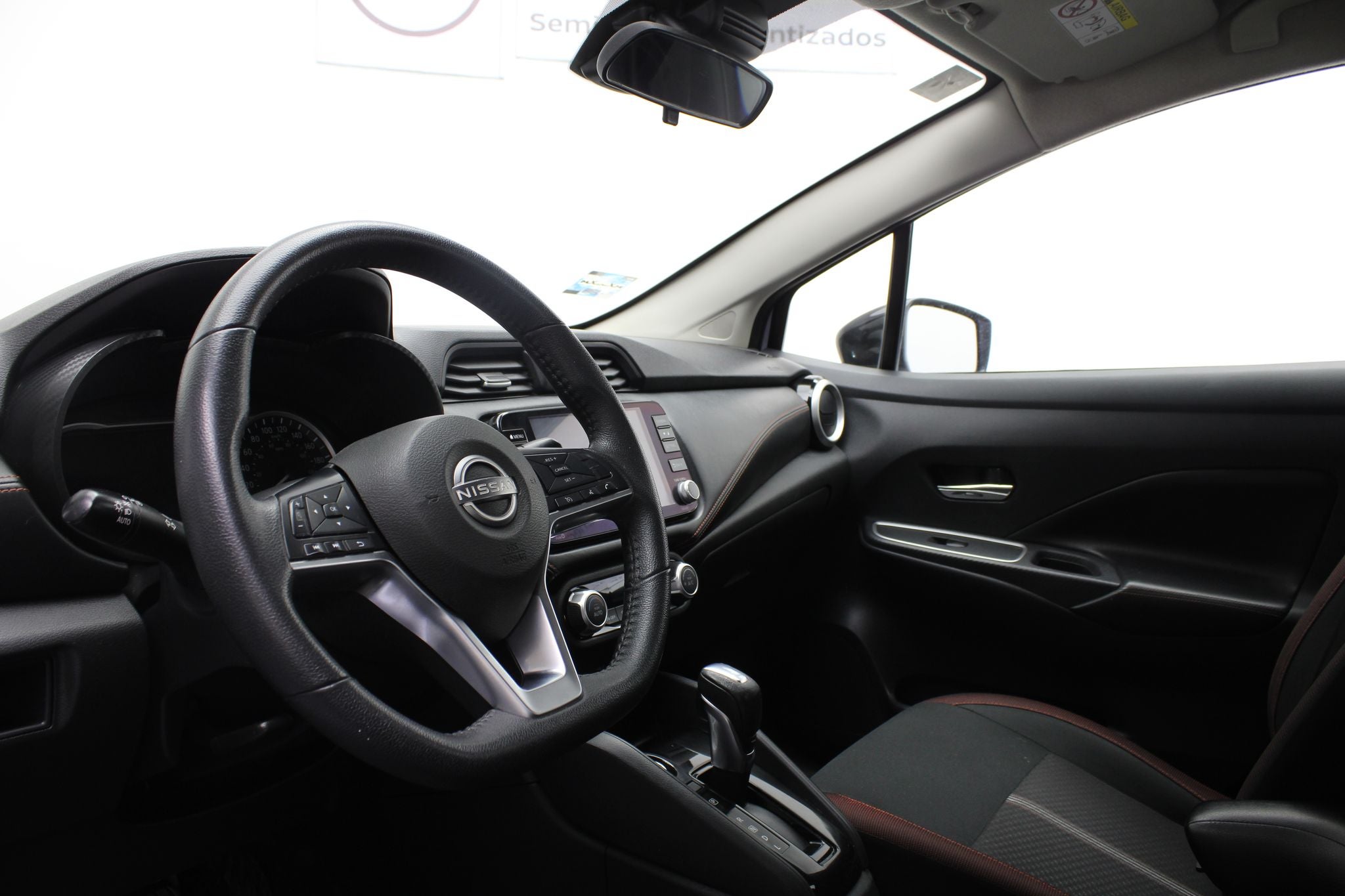 2023 Nissan Versa 1.6 Sr At