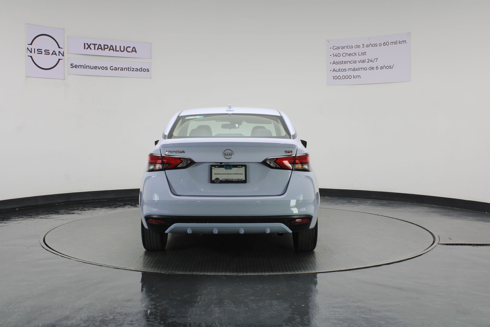 2023 Nissan Versa 1.6 Sr At