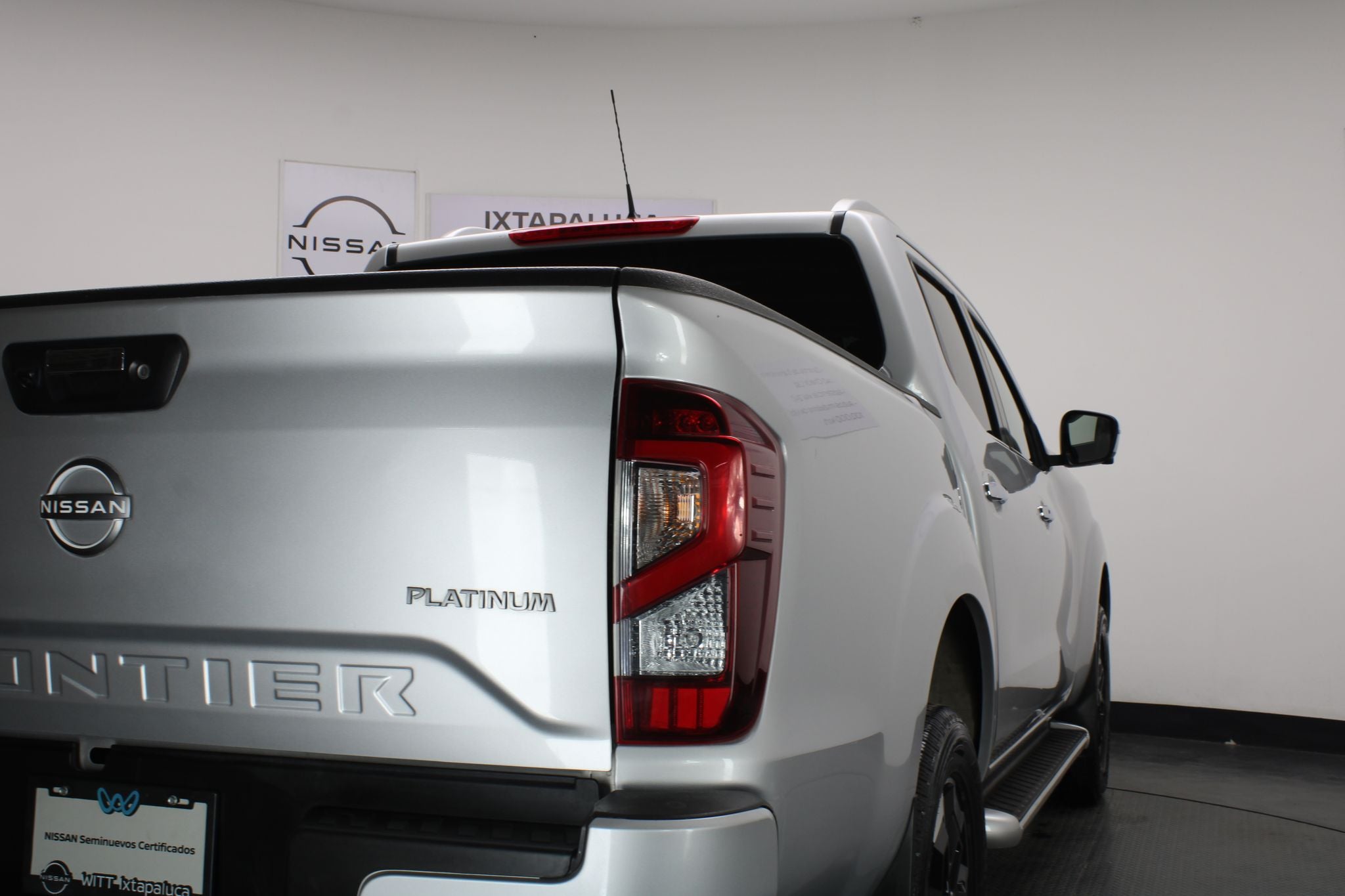 2024 Nissan Frontier 2.5 Le Platinum At