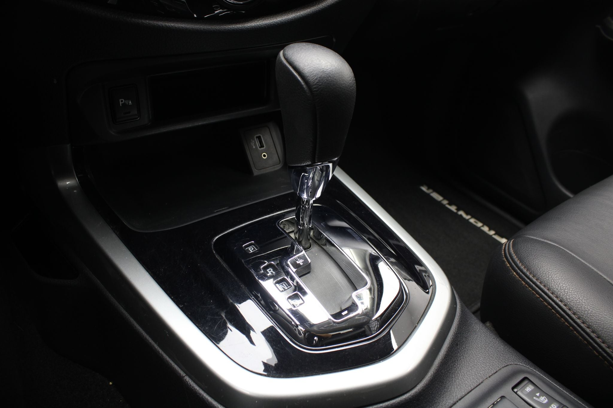 2024 Nissan Frontier 2.5 Le Platinum At