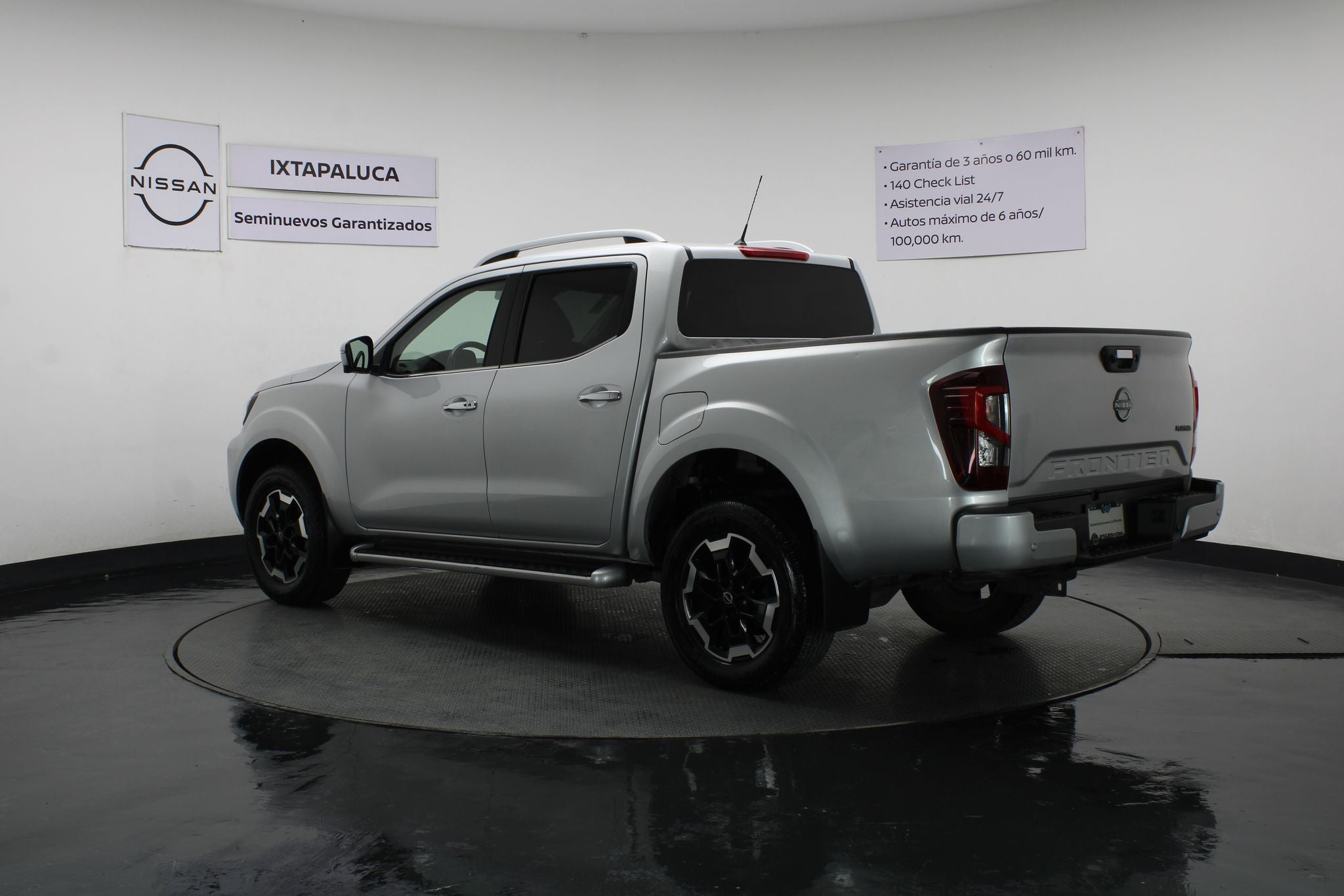 2024 Nissan Frontier 2.5 Le Platinum At