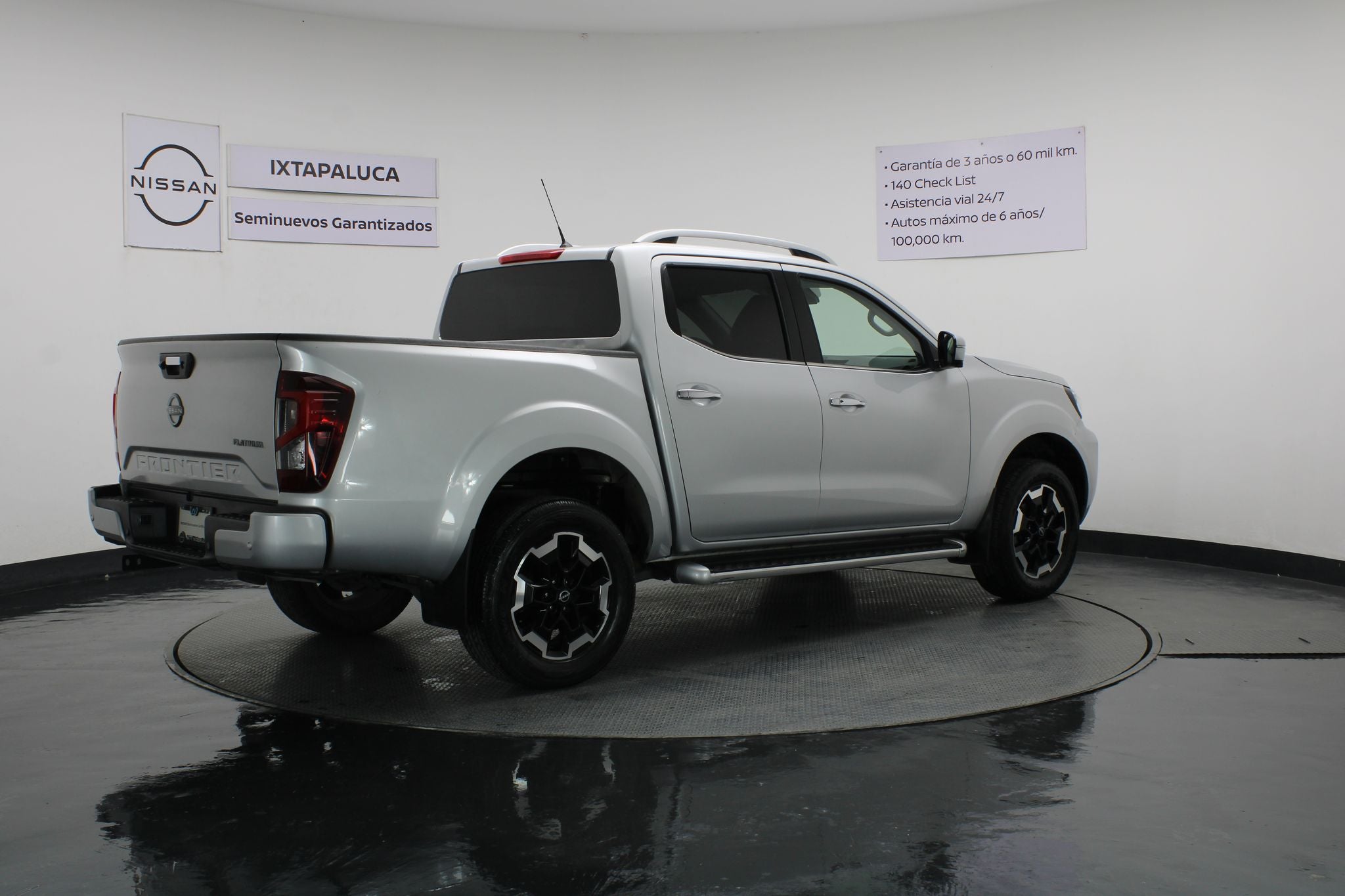 2024 Nissan Frontier 2.5 Le Platinum At