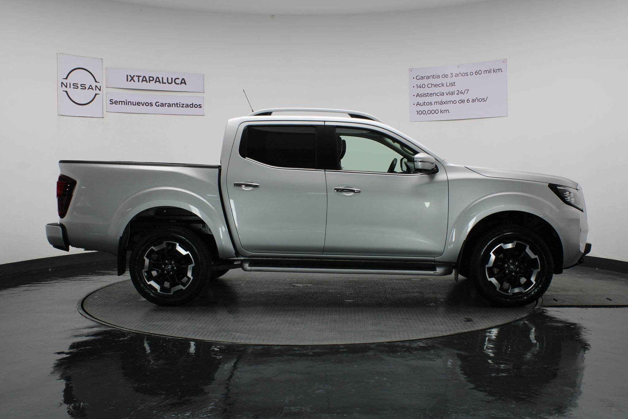 2024 Nissan Frontier 2.5 Le Platinum At