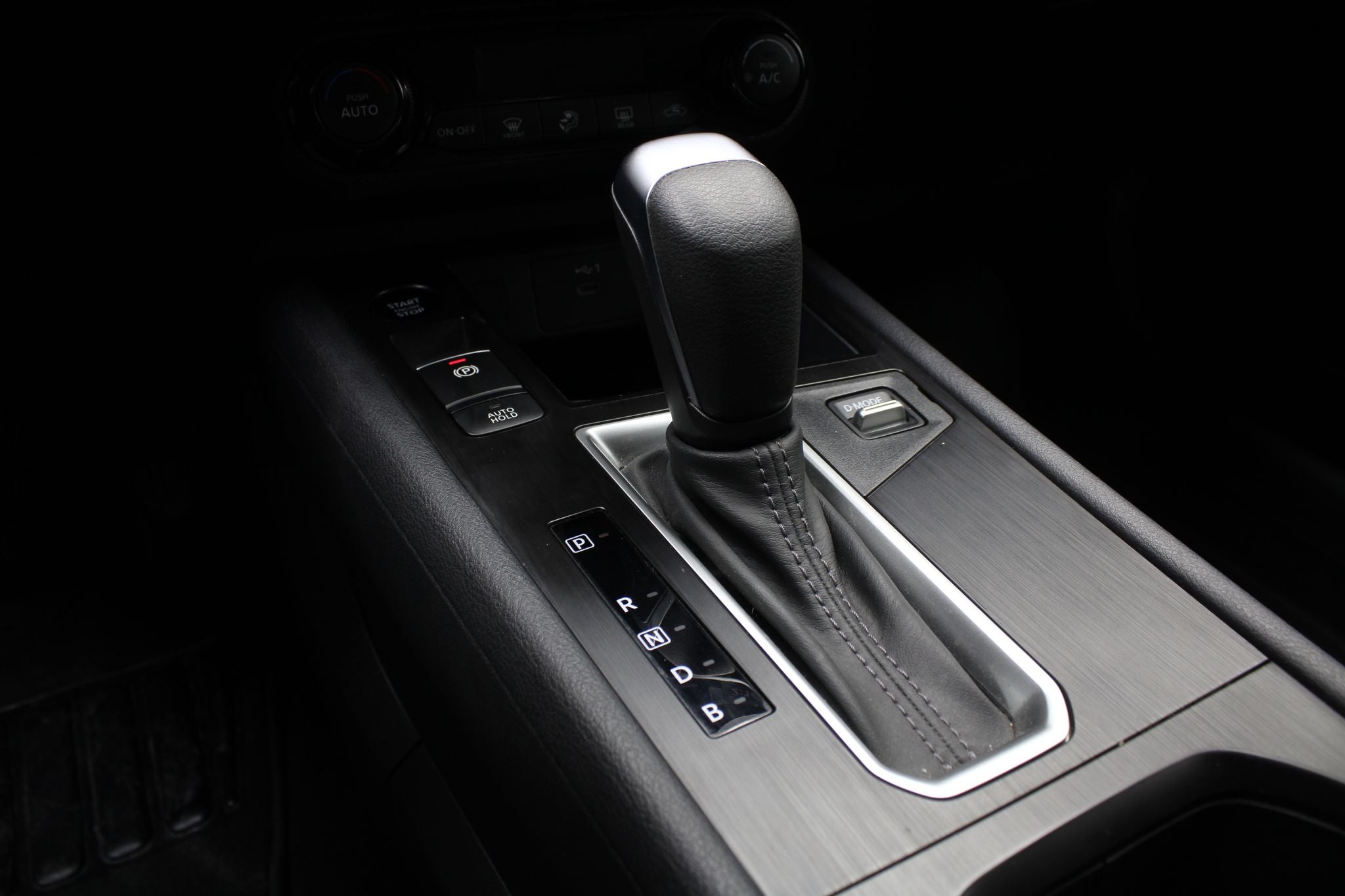 2025 Nissan Kicks 2.0 Advance At