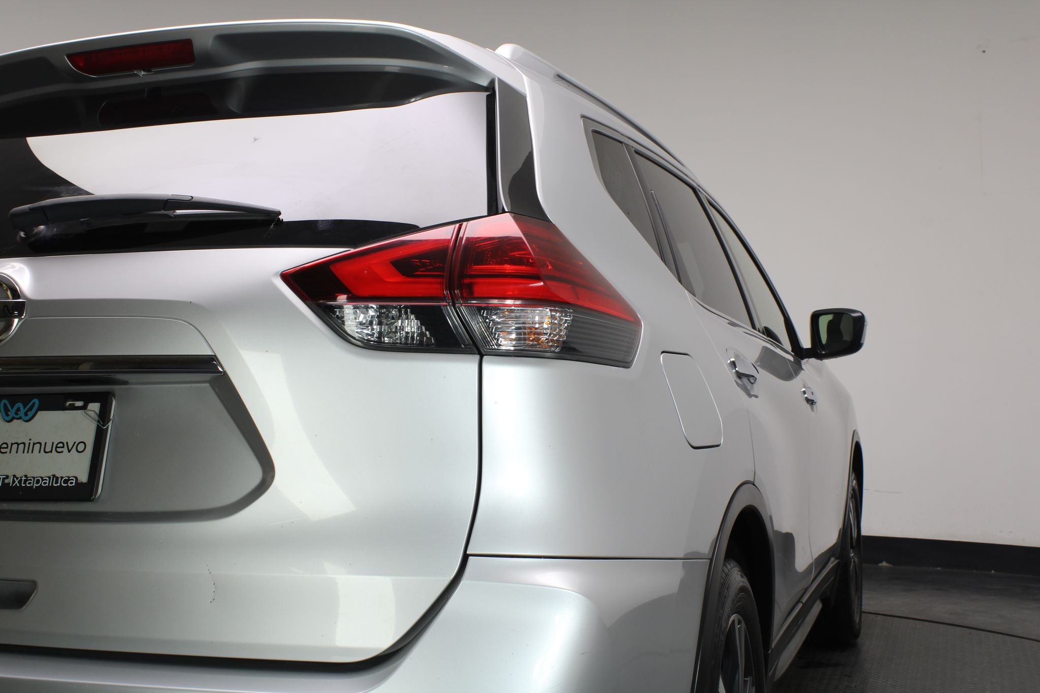 2018 Nissan X-Trail 2.5 Advance 2 Filas Cvt
