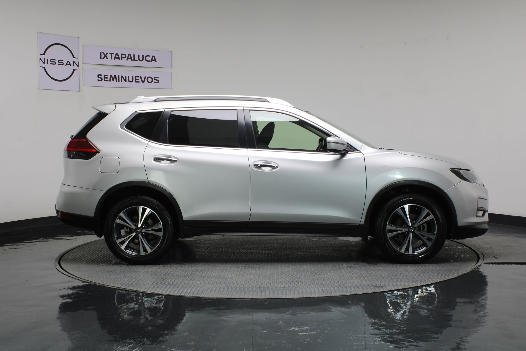 2018 Nissan X-Trail 2.5 Advance 2 Filas Cvt